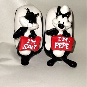 Looney Tunes Salt and Pepper Shakers